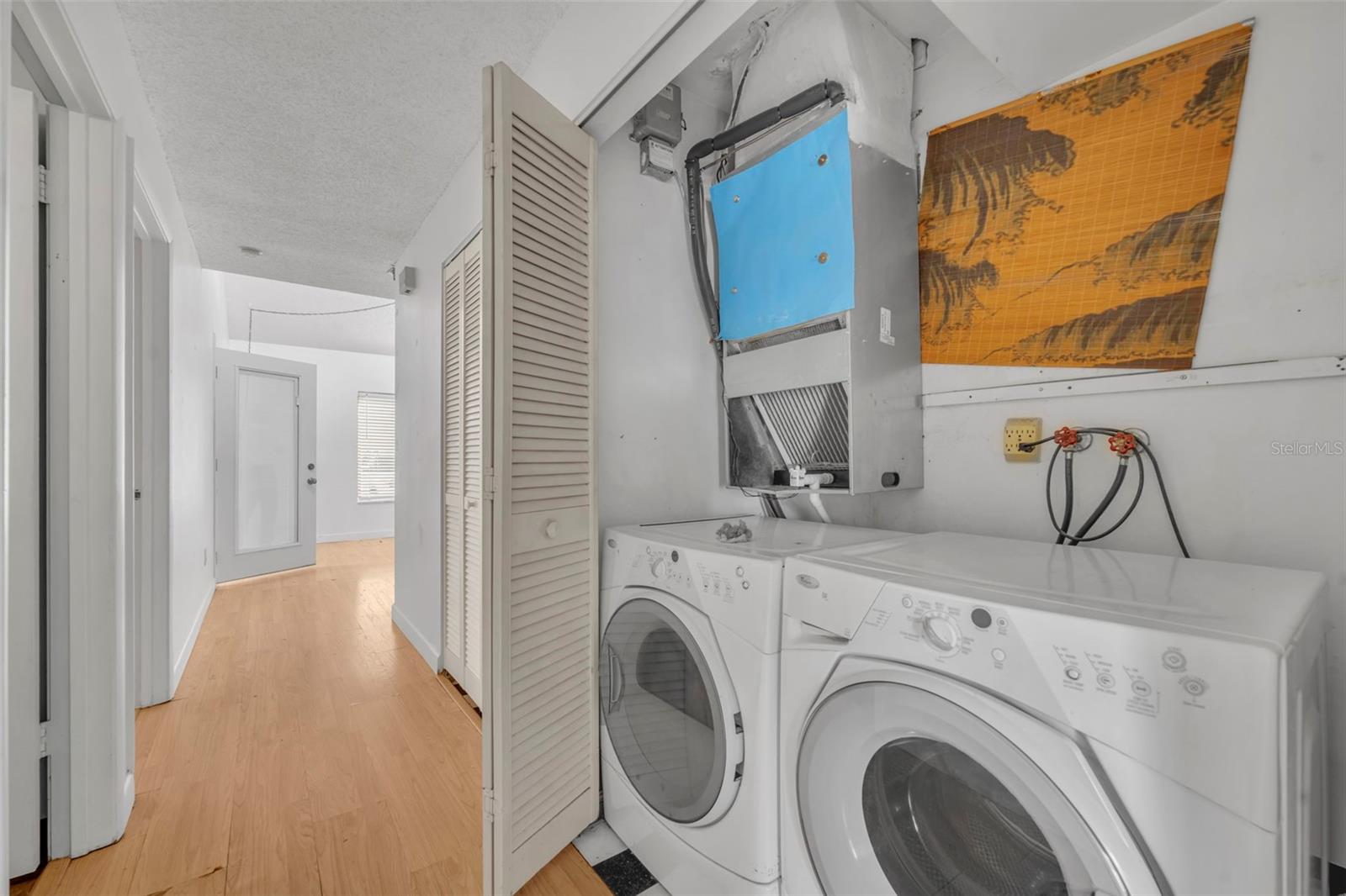 WINDWARD SQUARE SEC 1 - Residential