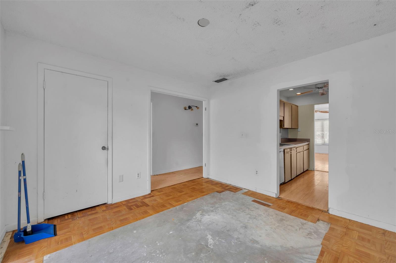 WINDWARD SQUARE SEC 1 - Residential