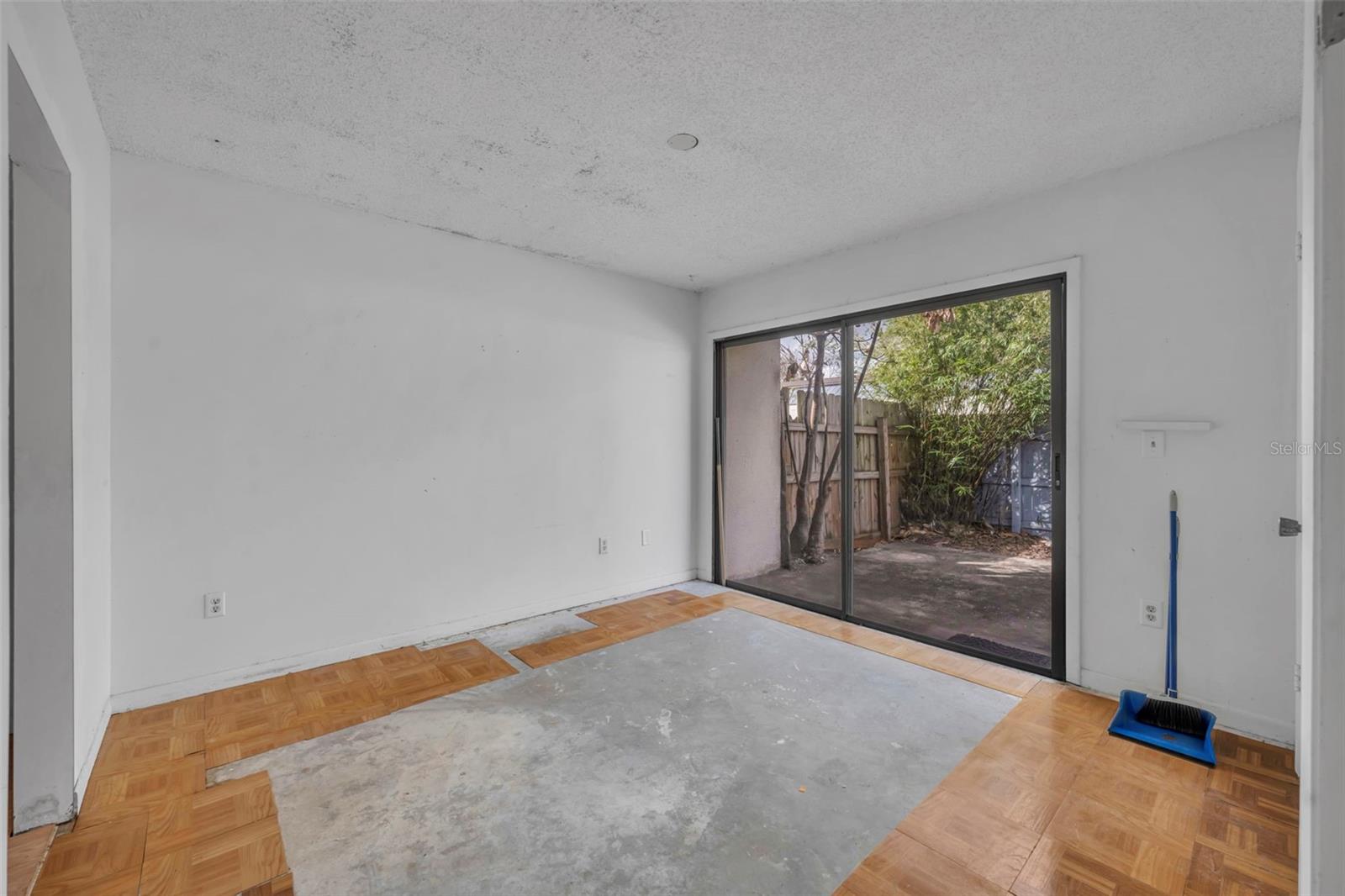 WINDWARD SQUARE SEC 1 - Residential