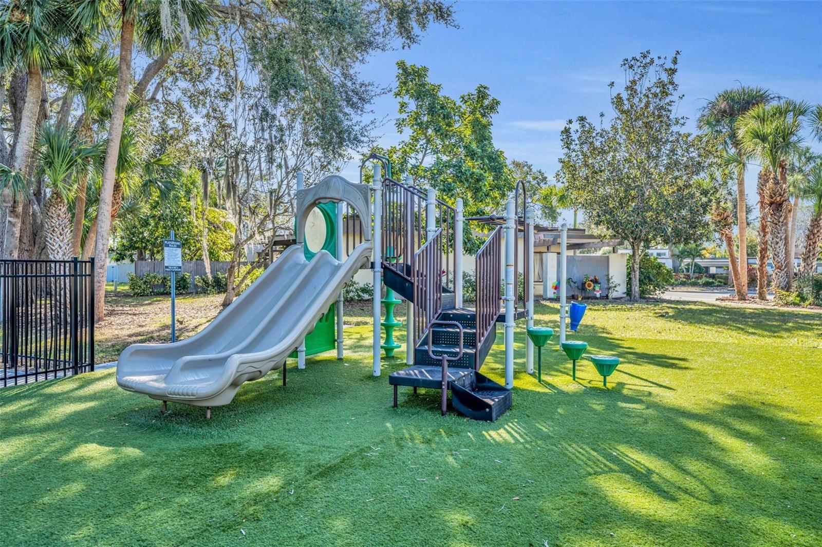 WINDWARD SQUARE SEC 1 - Residential