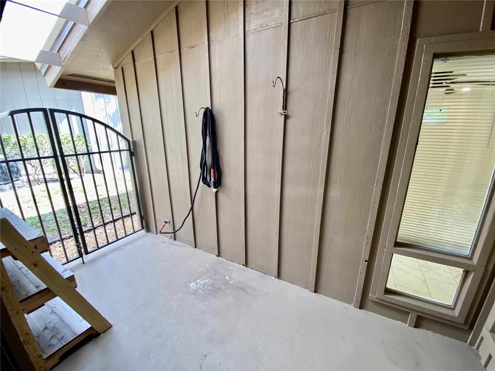 THE OAKS PH 2 - Residential