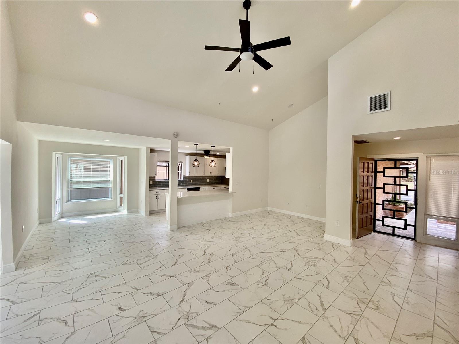 THE OAKS PH 2 - Residential