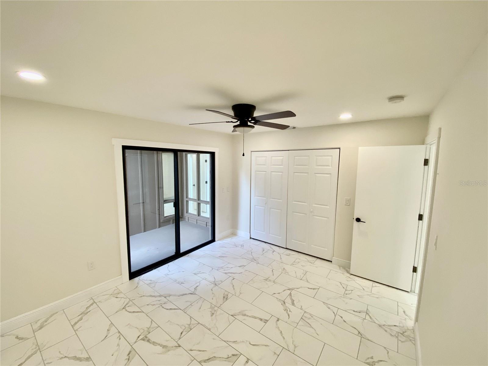 THE OAKS PH 2 - Residential