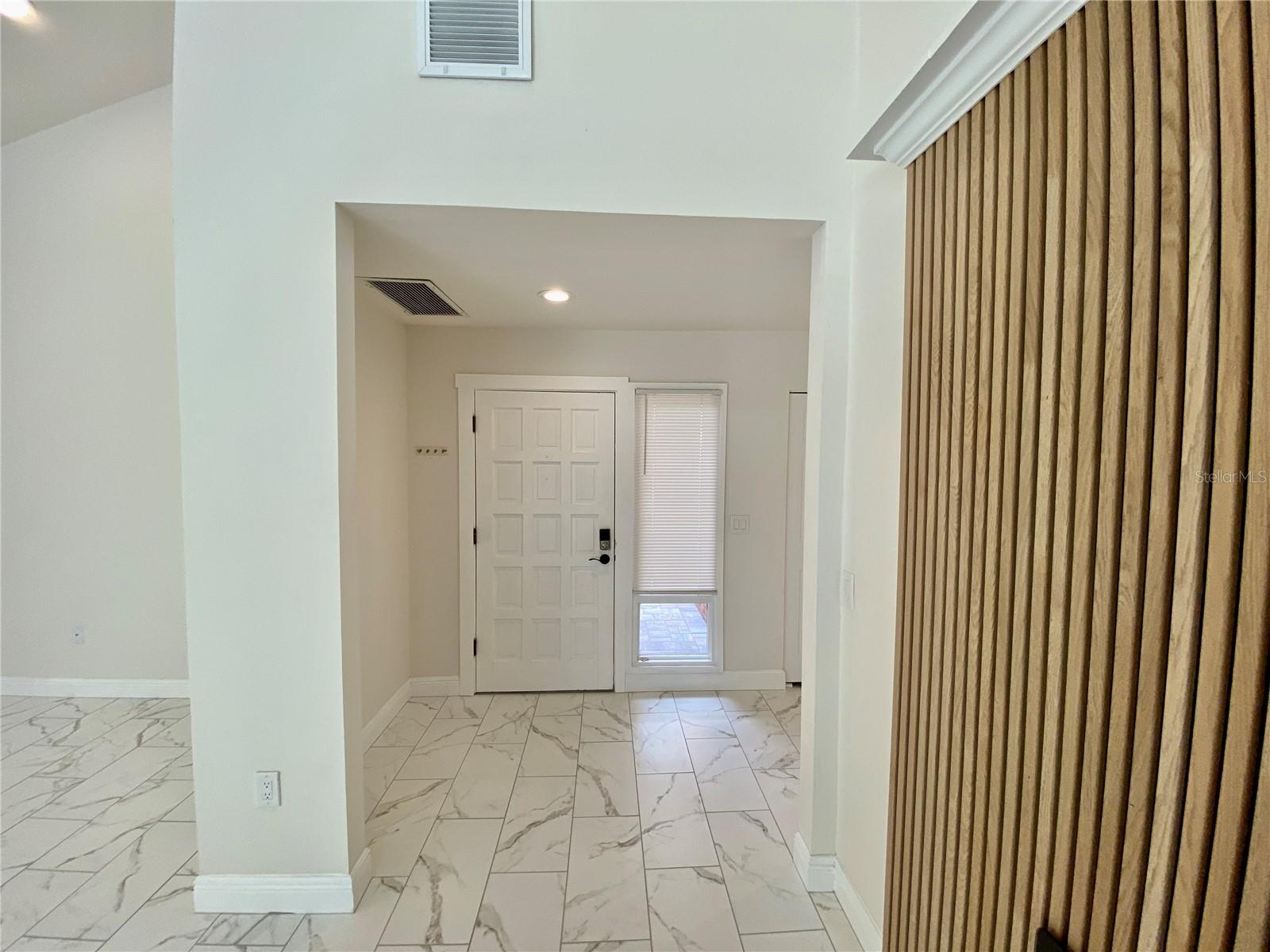 1305 WATER OAK WAY N