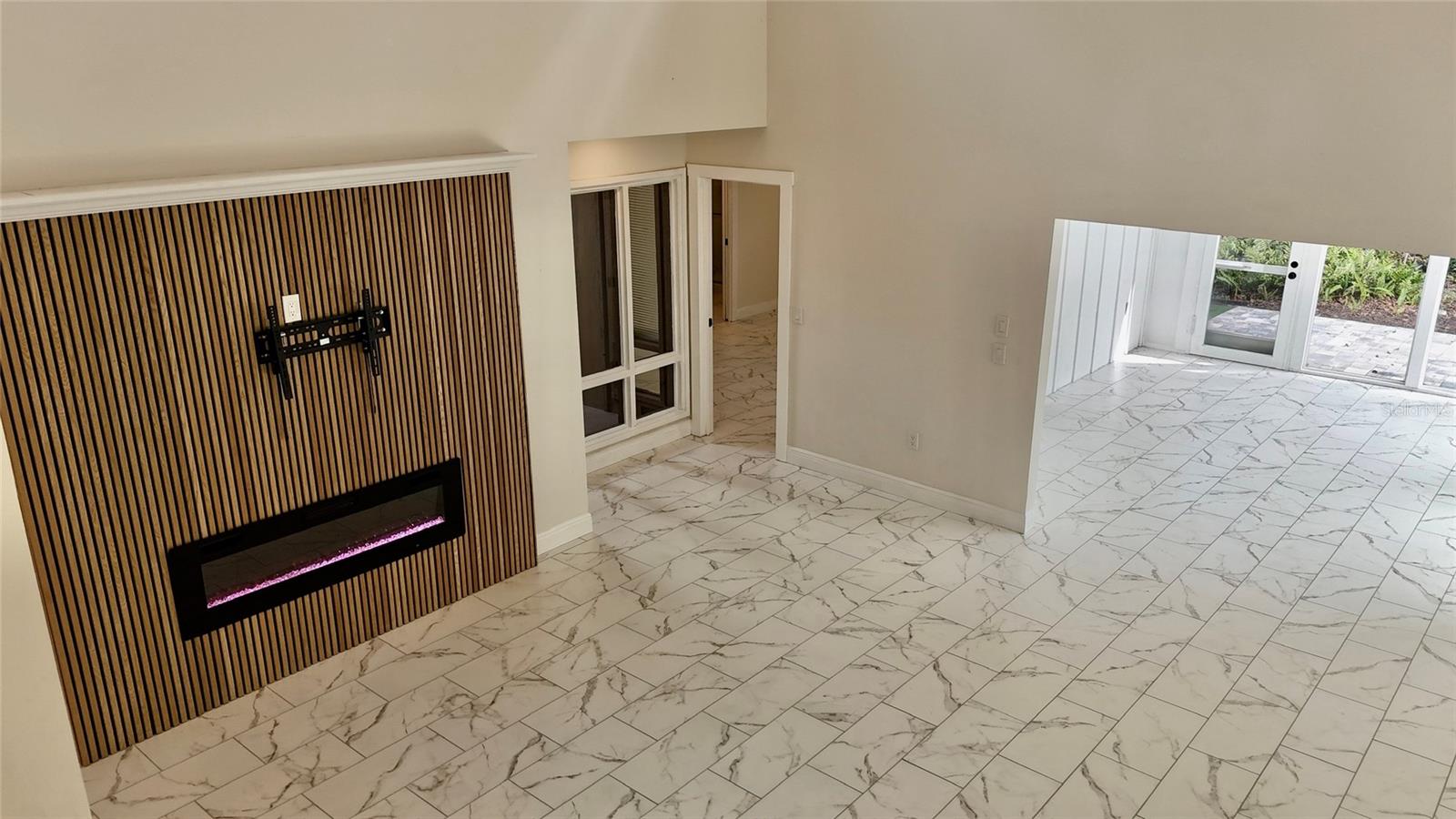 THE OAKS PH 2 - Residential