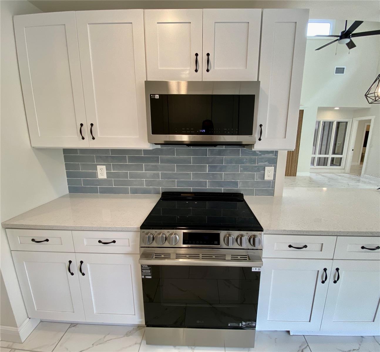 THE OAKS PH 2 - Residential