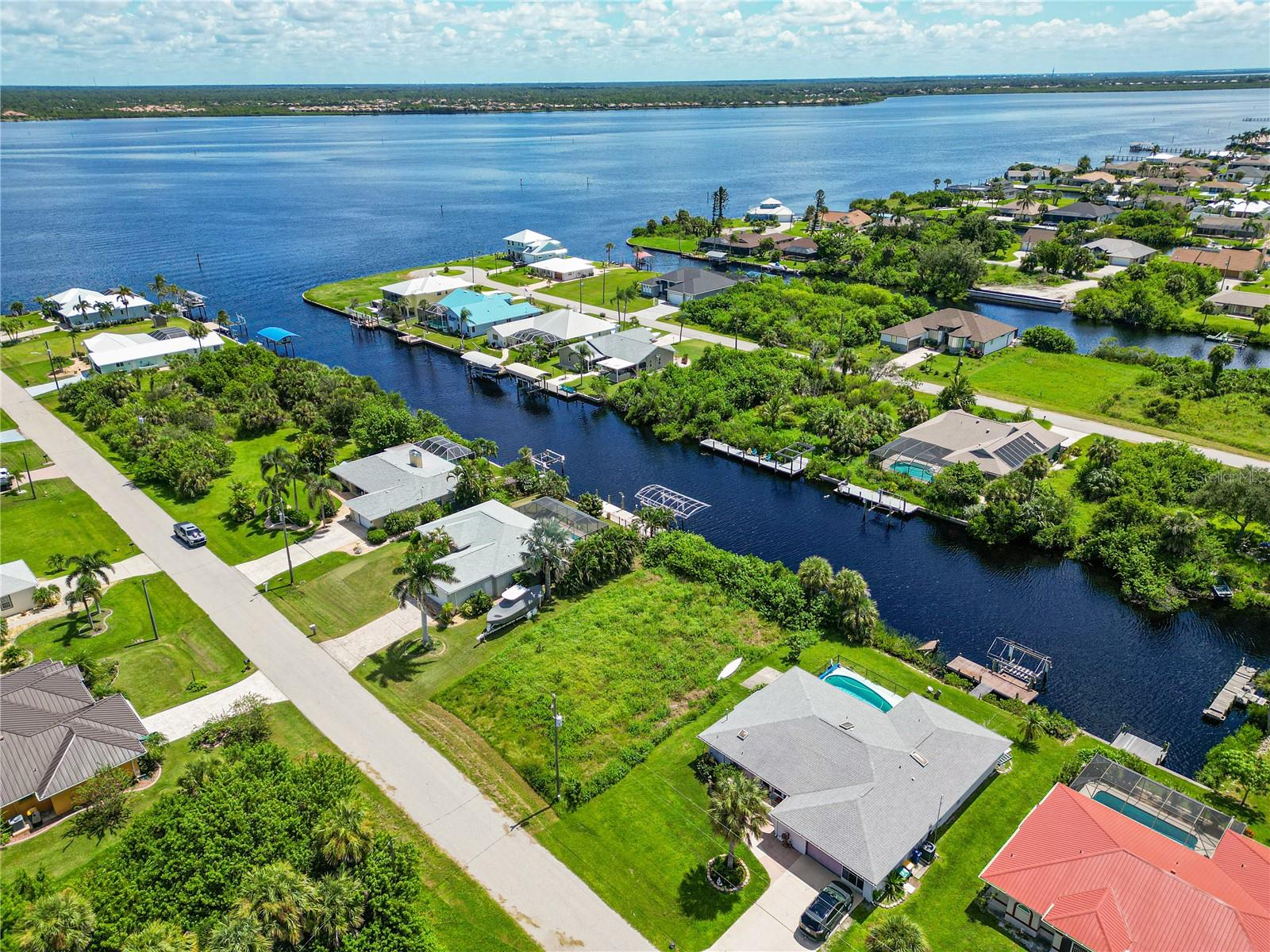 PORT CHARLOTTE SEC 060 - Land