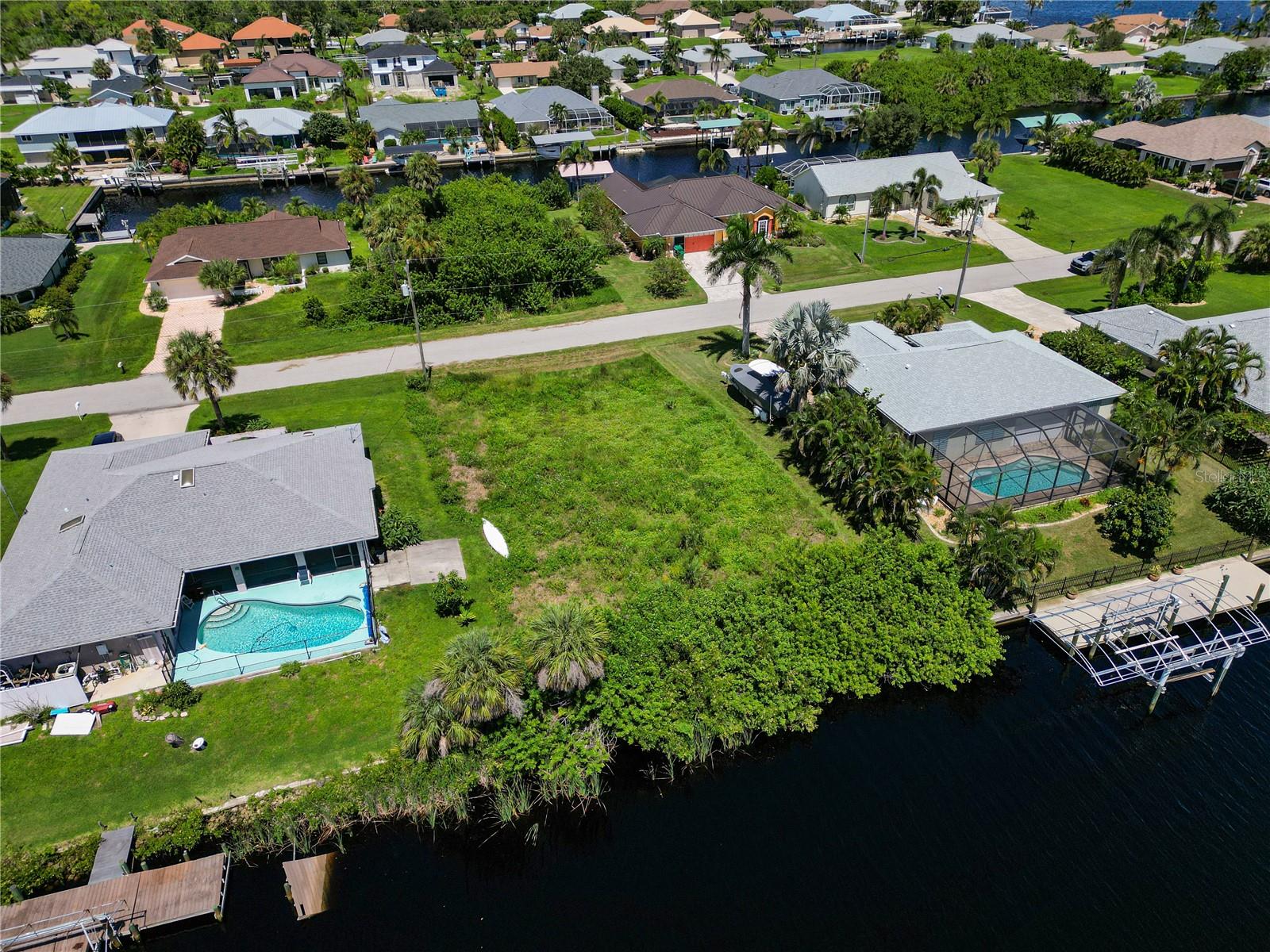 PORT CHARLOTTE SEC 060 - Land