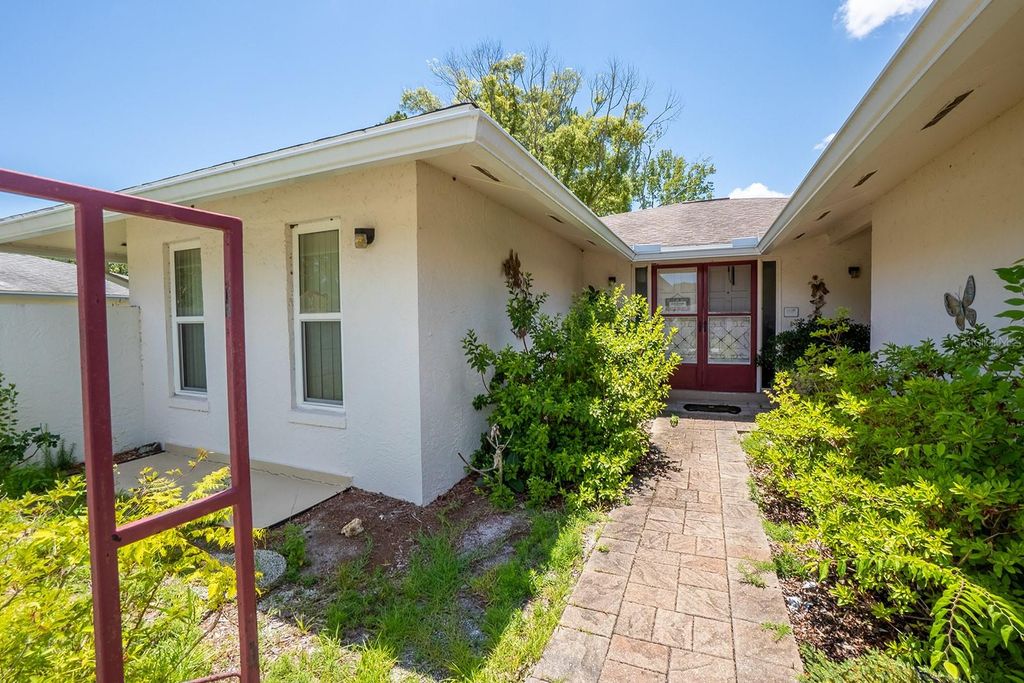 Photo of 109 Farragut Drive, Palm Coast, FL 32137 (MLS # FC319132)