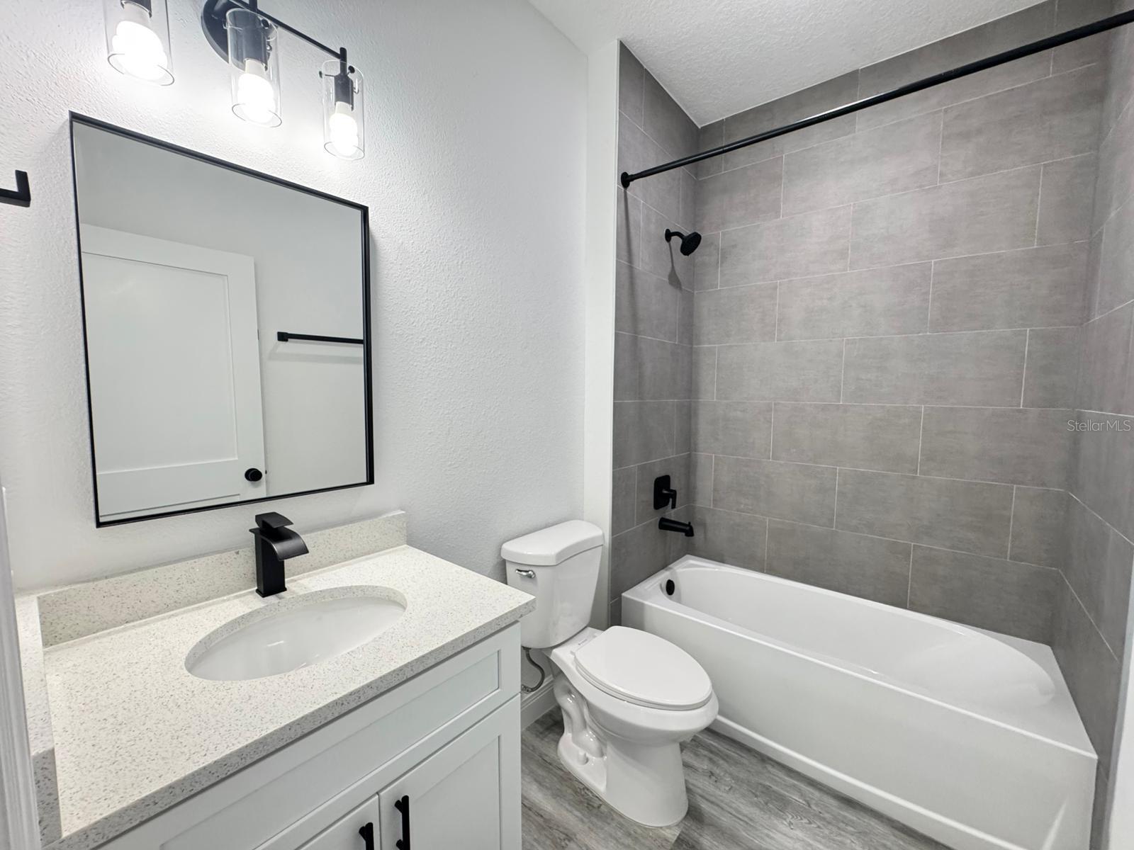 MARION OAKS UN 05 - Residential Lease