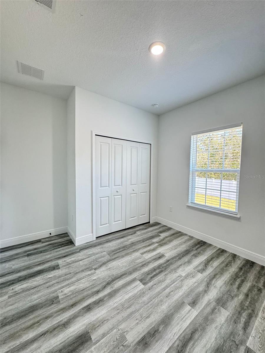 MARION OAKS UN 05 - Residential Lease