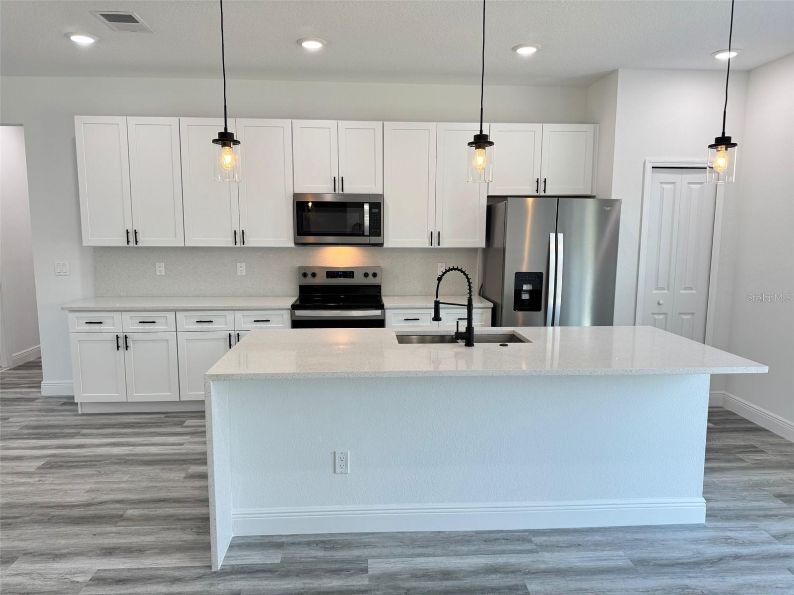 MARION OAKS UN 05 - Residential Lease