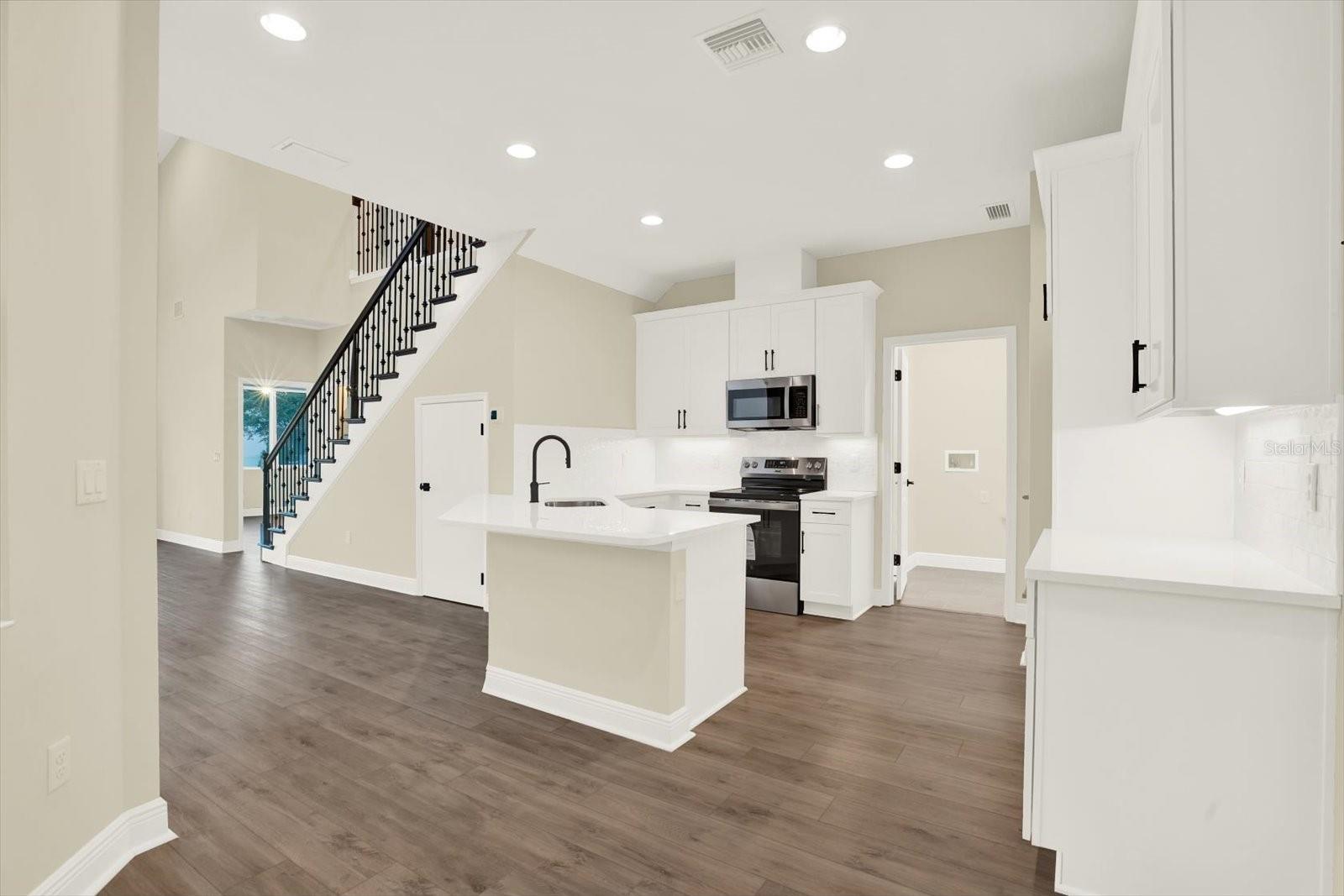 TOWNS AT LONG BAYOU - Residential