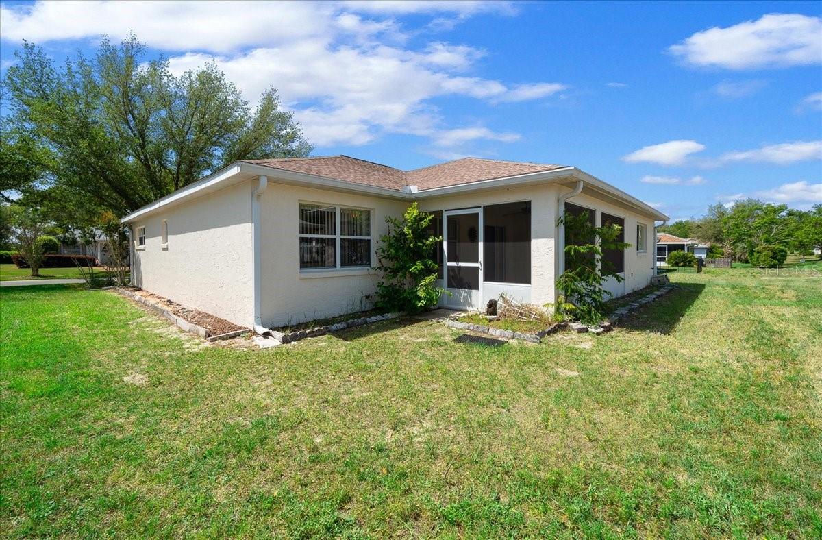 ON TOP OF THE WORLD - Residential