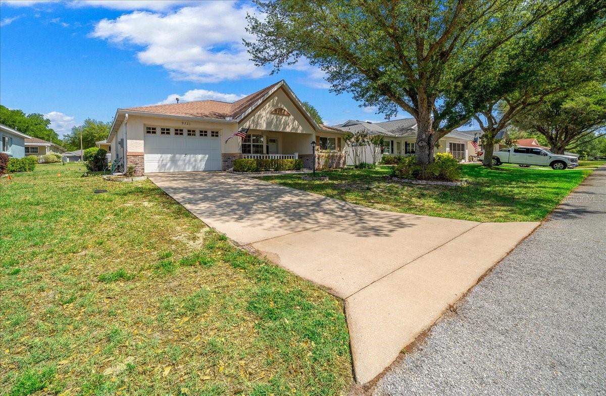 ON TOP OF THE WORLD - Residential