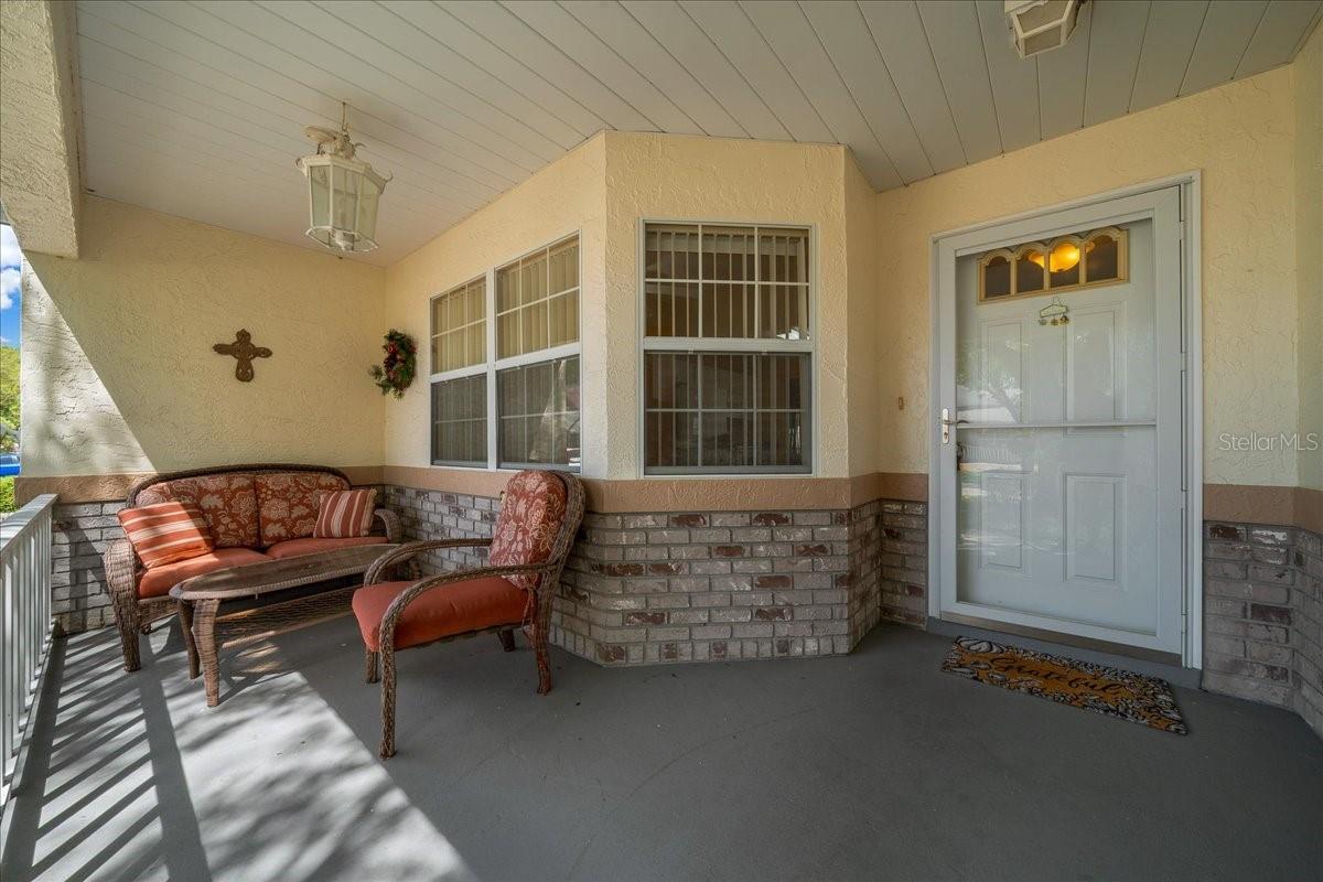 ON TOP OF THE WORLD - Residential