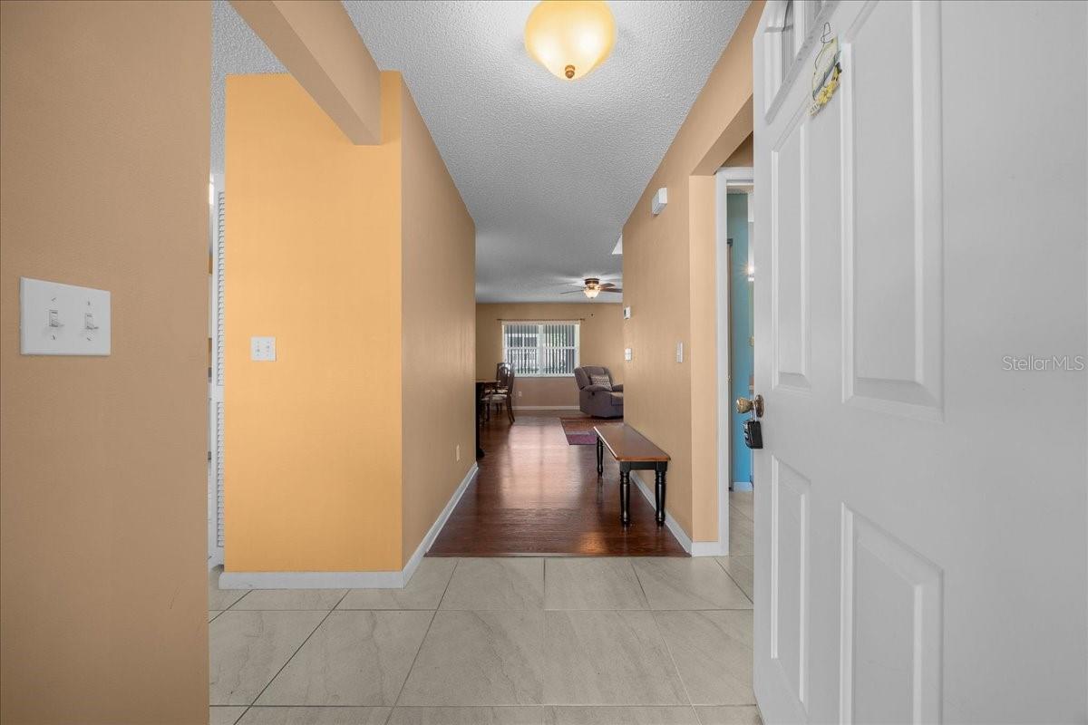 ON TOP OF THE WORLD - Residential