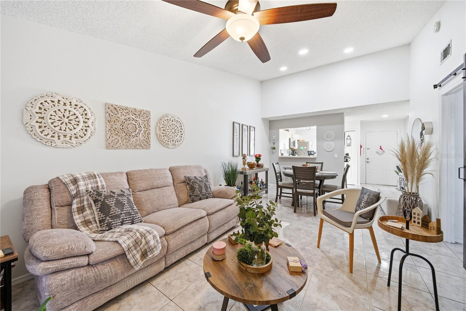 BUENAVENTURA LAKES SILVER PARK VILLAS 03 - Residential