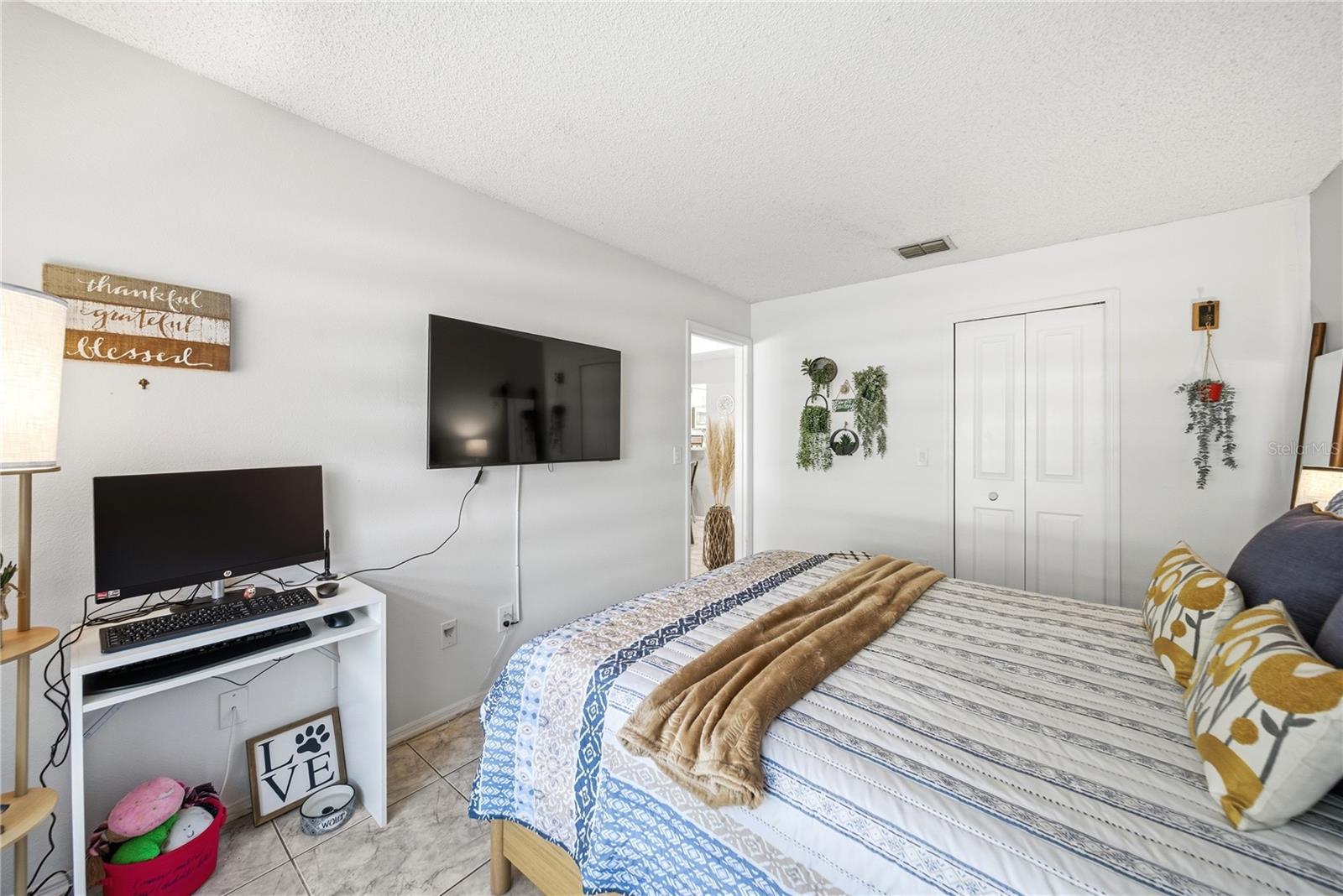 BUENAVENTURA LAKES SILVER PARK VILLAS 03 - Residential