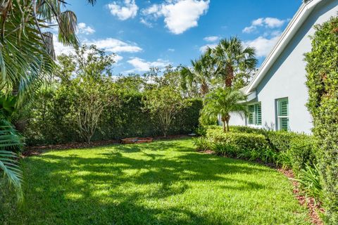 A home in PALM HARBOR