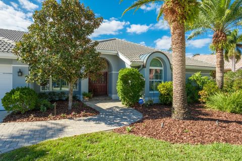 A home in PALM HARBOR