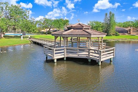 A home in PALM HARBOR