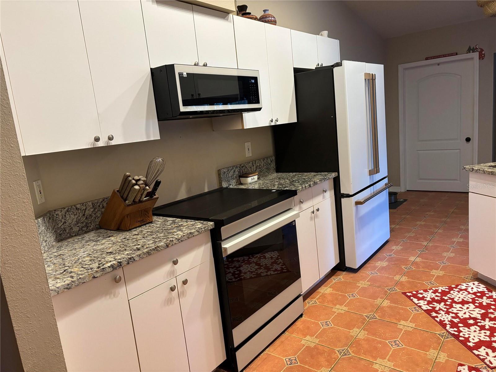 NATURES HIDEAWAY PH 04 - Residential