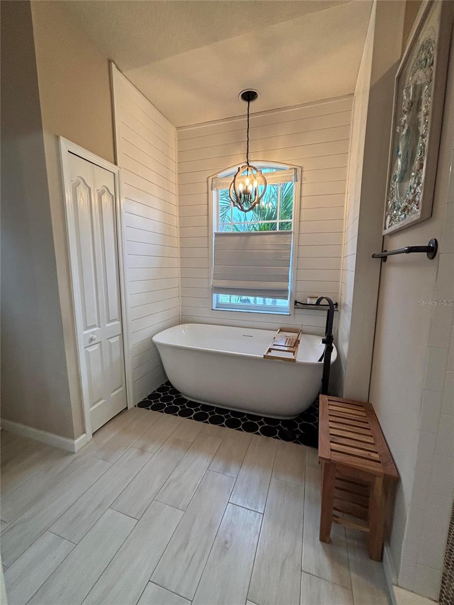 NATURES HIDEAWAY PH 04 - Residential