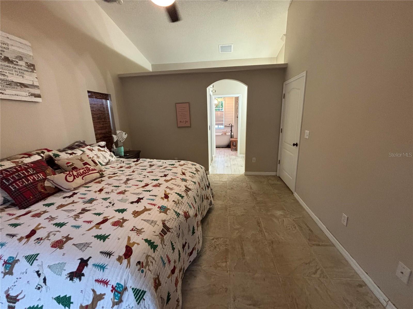 NATURES HIDEAWAY PH 04 - Residential