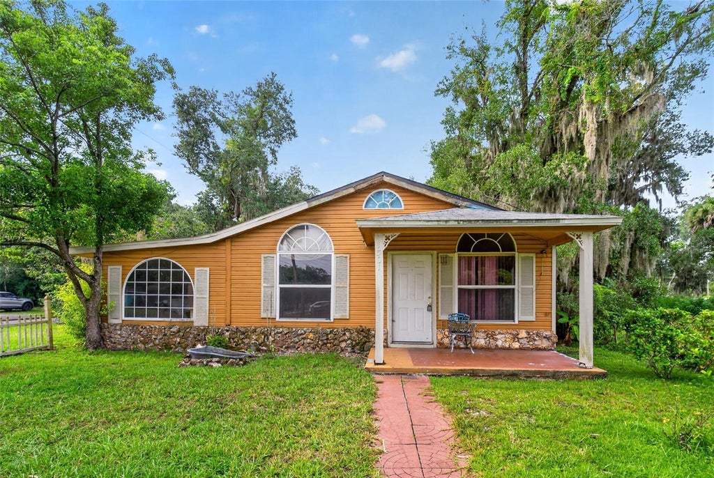 Photo of 1301 W 11th Street, Sanford, FL 32771 (MLS # O6437728)