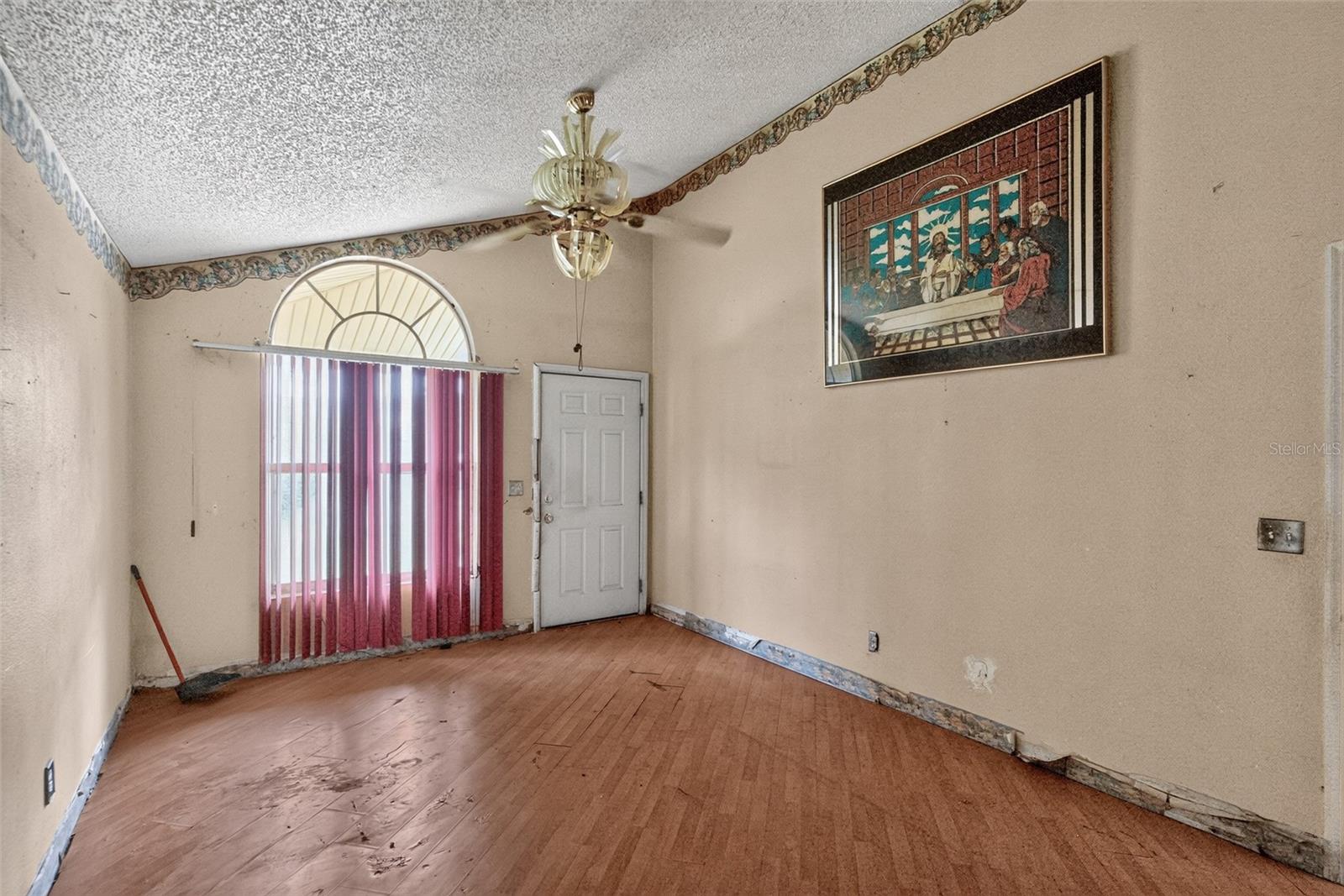 1301 W 11TH STREET