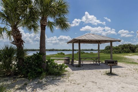 A home in PORT CHARLOTTE