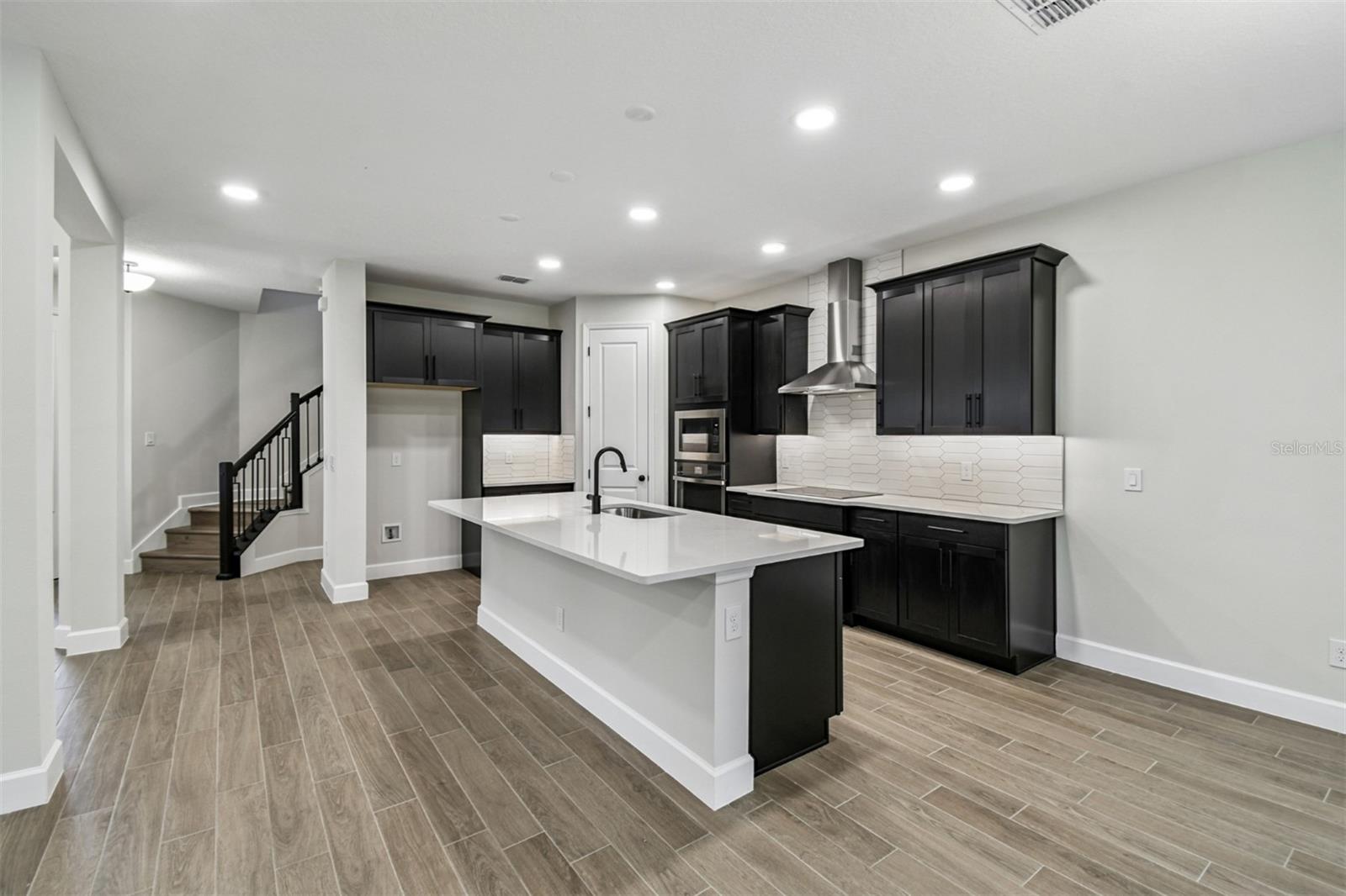 5262 PRAIRIE PRESERVE RUN