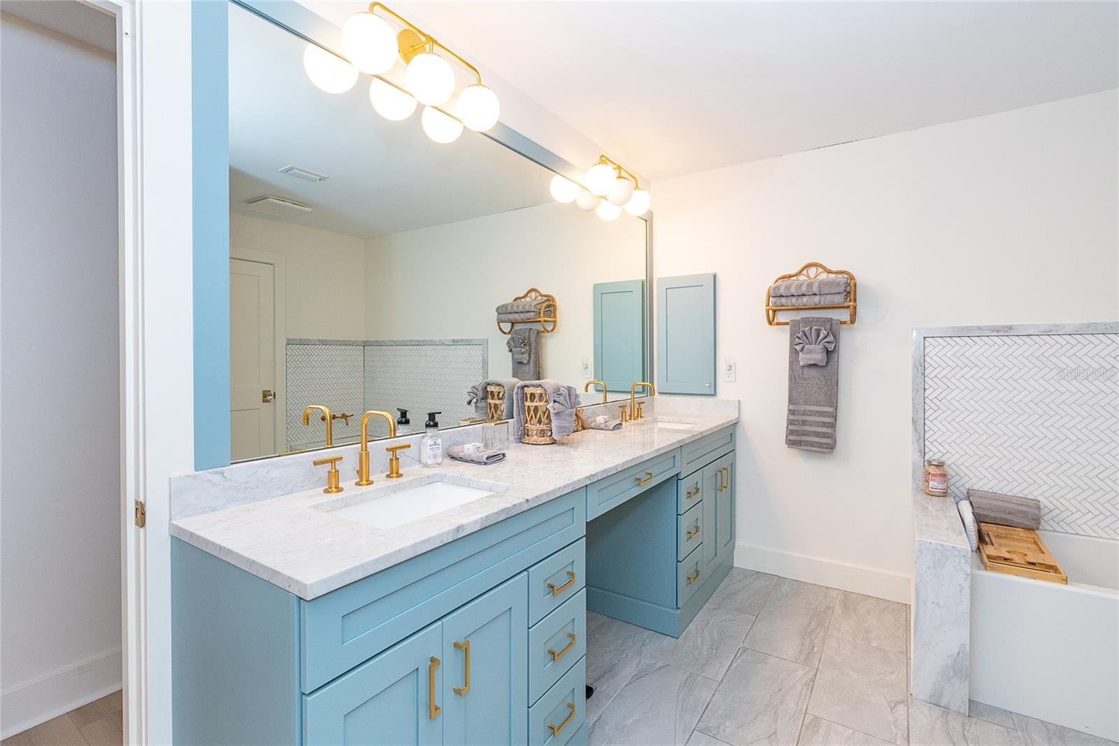 CAPE HAZE - Residential Lease