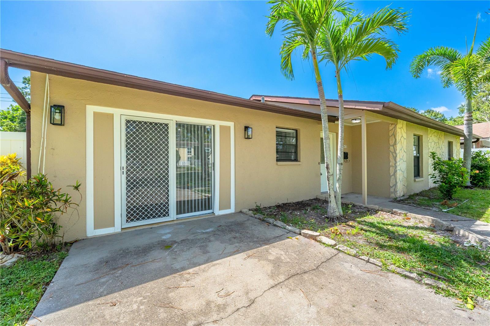 5672 LOCKWOOD RIDGE ROAD