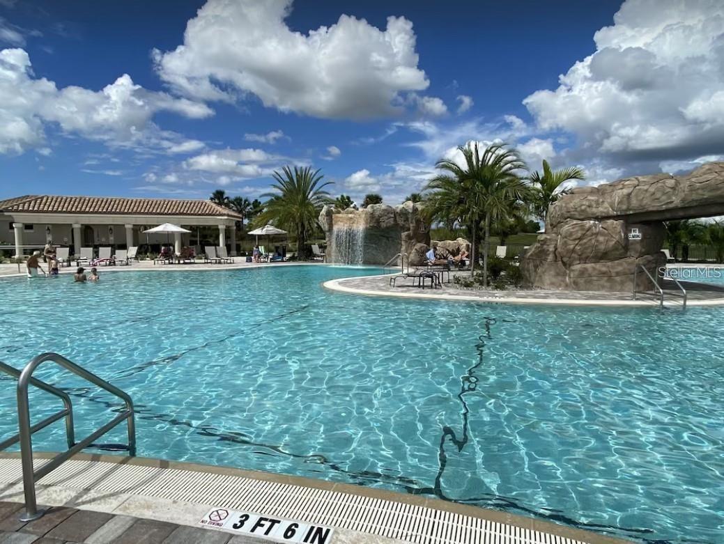 LAKEWOOD NATIONAL GOLF CULB PH II - Residential