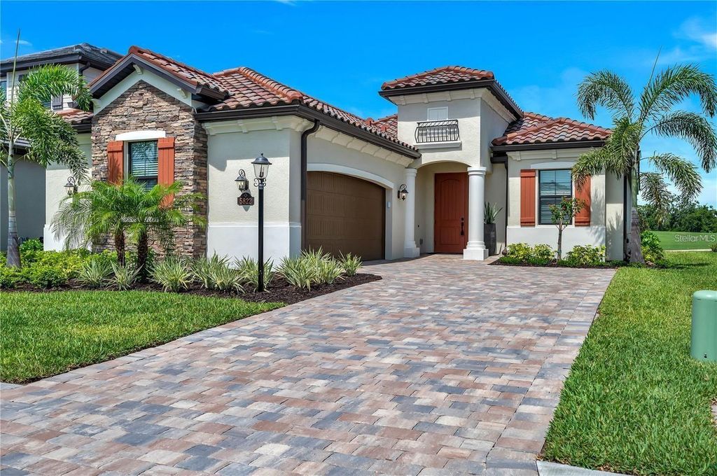 Photo of 5822 Brandon Run, Bradenton, FL 34211 (MLS # A4688511)