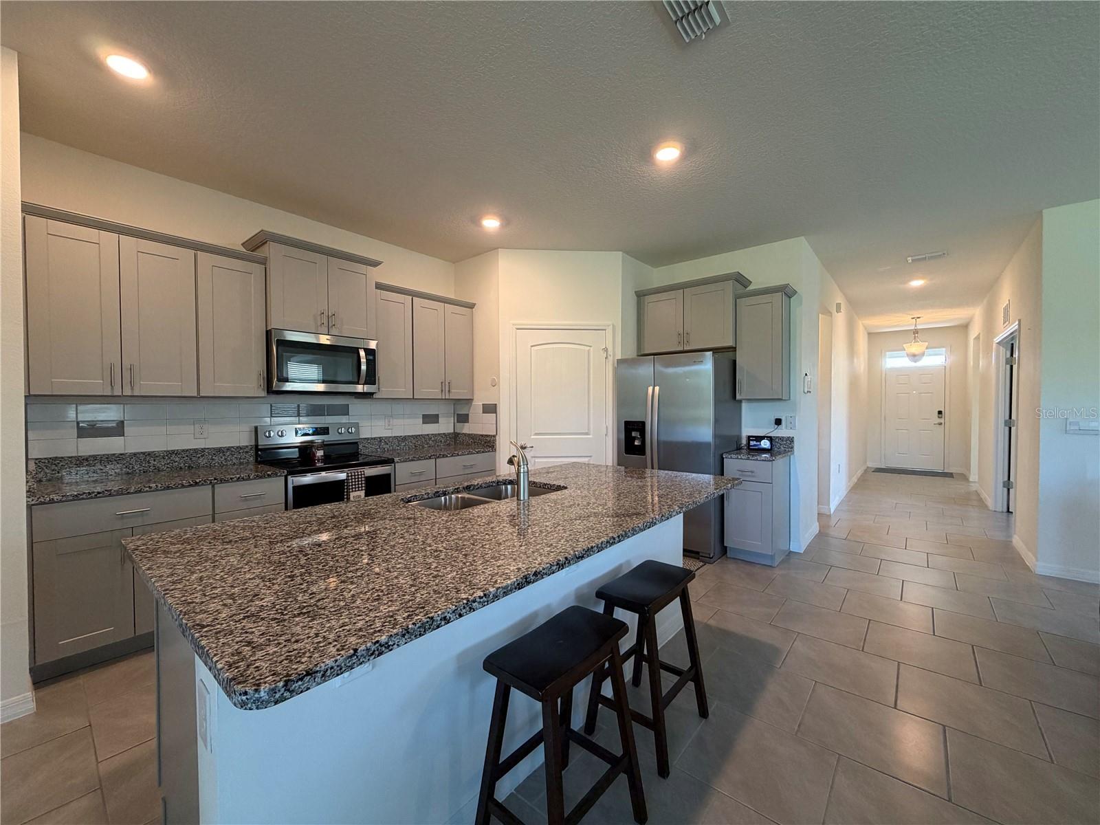 HUNTINGTON GREEN/HUNTERS RDG - Residential