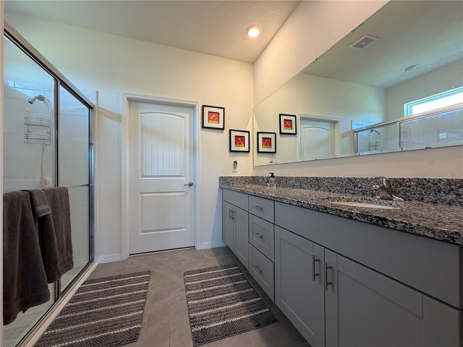 HUNTINGTON GREEN/HUNTERS RDG - Residential