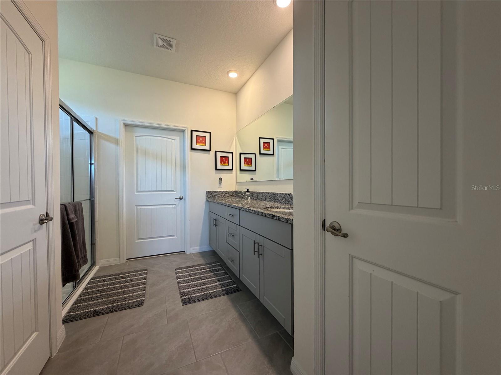 HUNTINGTON GREEN/HUNTERS RDG - Residential