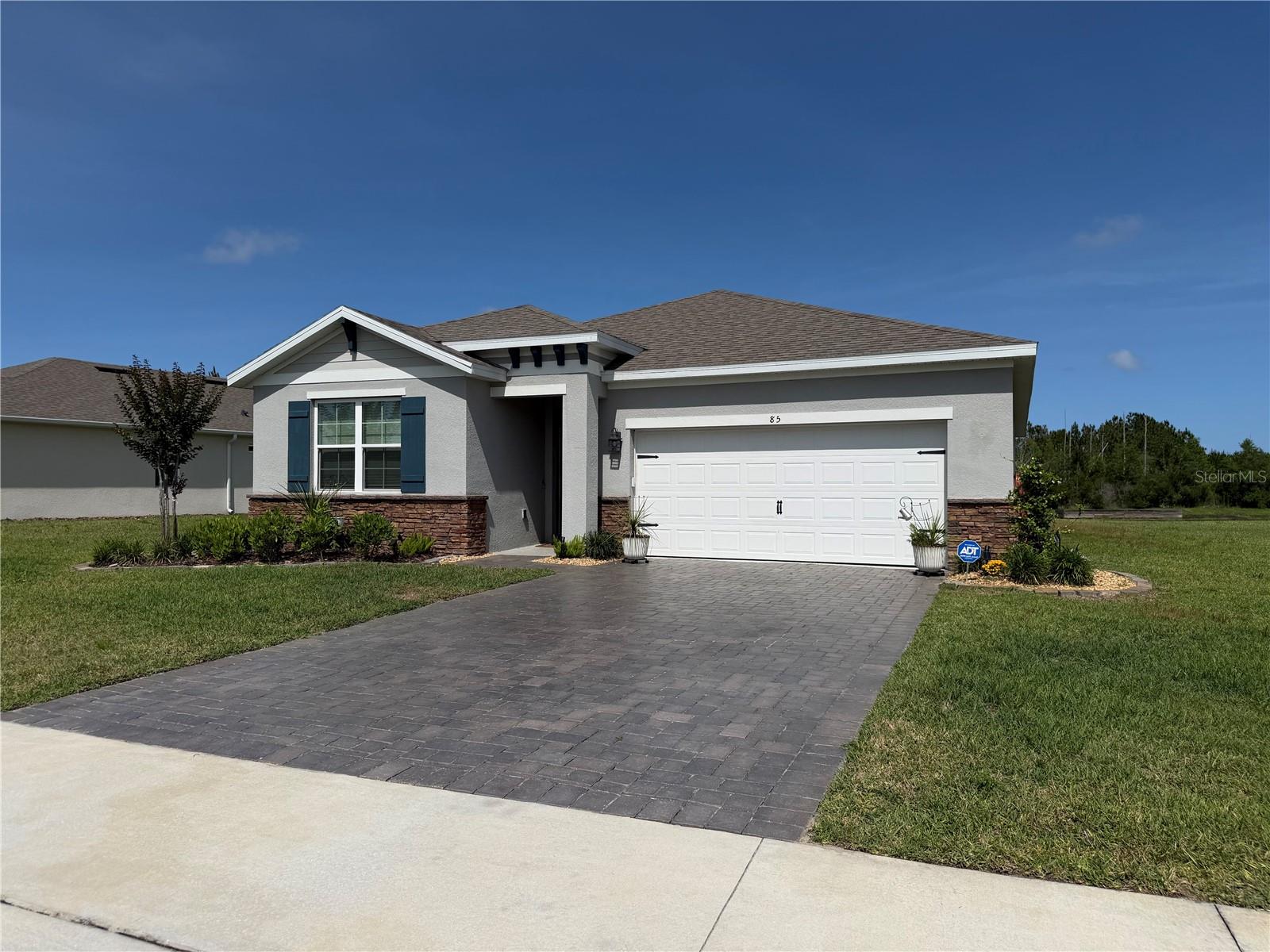 HUNTINGTON GREEN/HUNTERS RDG - Residential