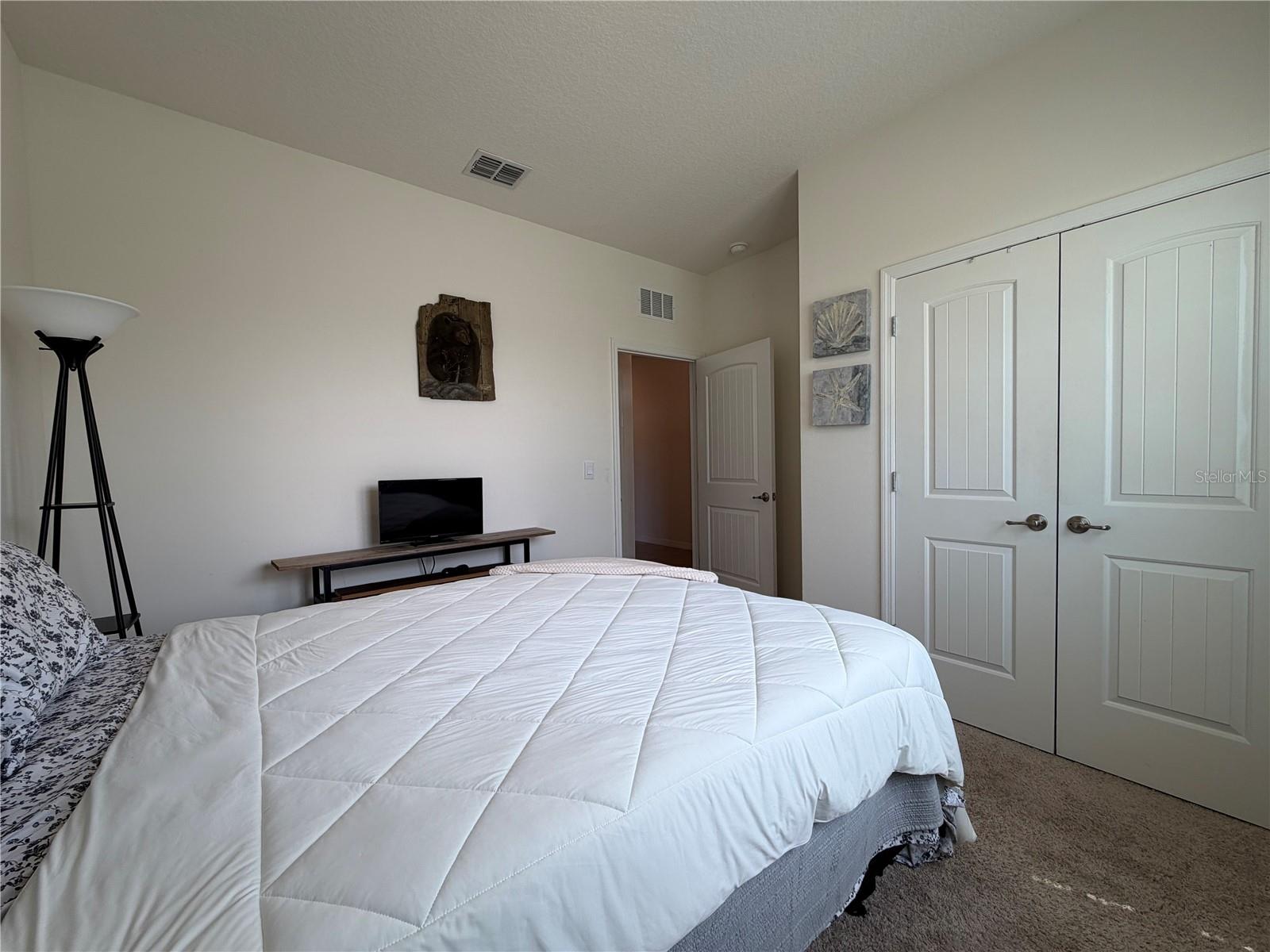 HUNTINGTON GREEN/HUNTERS RDG - Residential