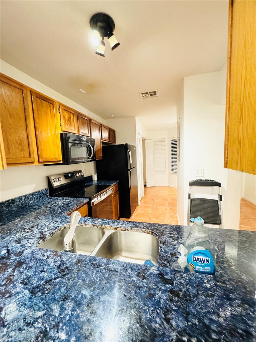 COLONIAL LANDINGS PH 04 - Residential