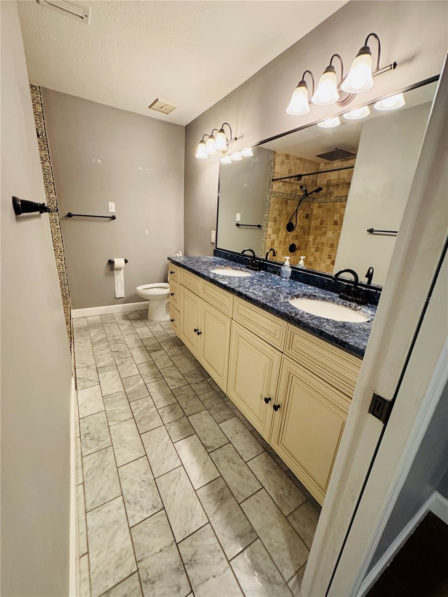 COLONIAL LANDINGS PH 04 - Residential