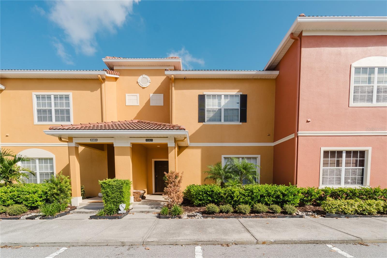 PARADISE PALMS RESORT PH 1 - Residential Lease