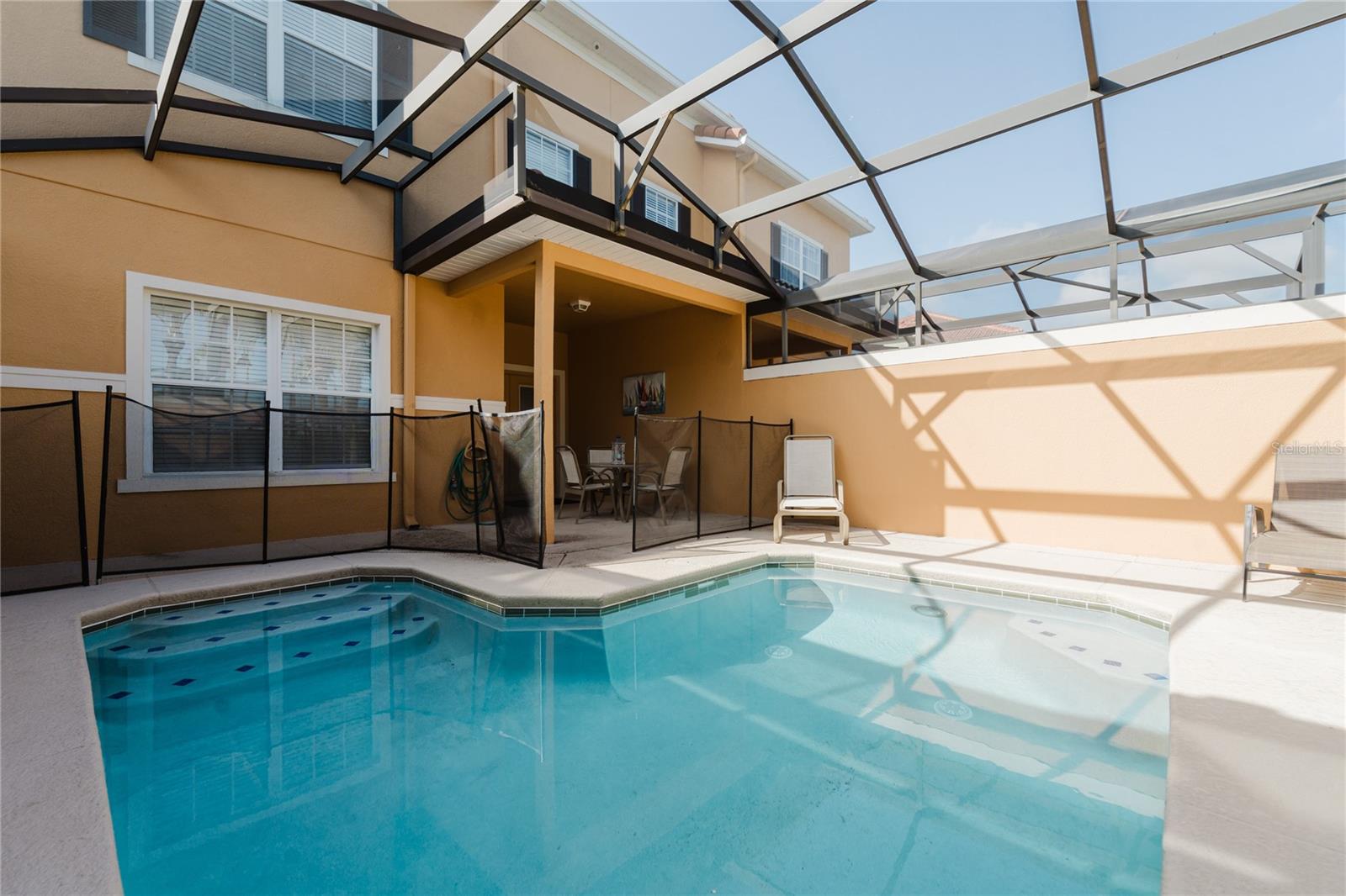 PARADISE PALMS RESORT PH 1 - Residential Lease