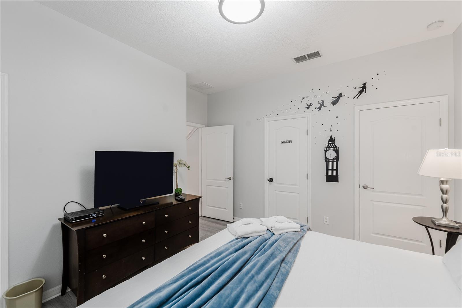 PARADISE PALMS RESORT PH 1 - Residential Lease