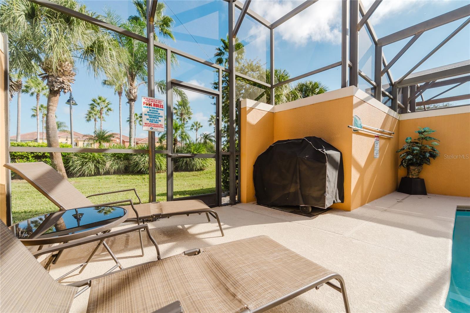 PARADISE PALMS RESORT PH 1 - Residential Lease