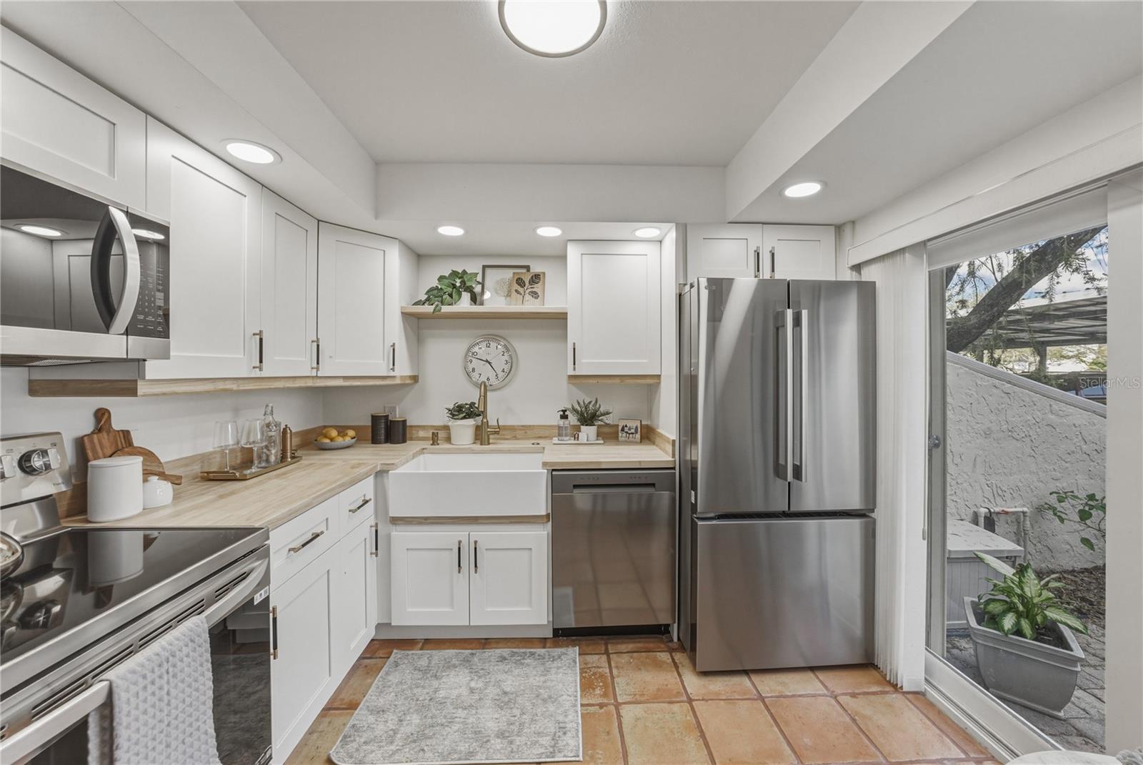 SPINNAKER COVE CONDO PHA - Residential