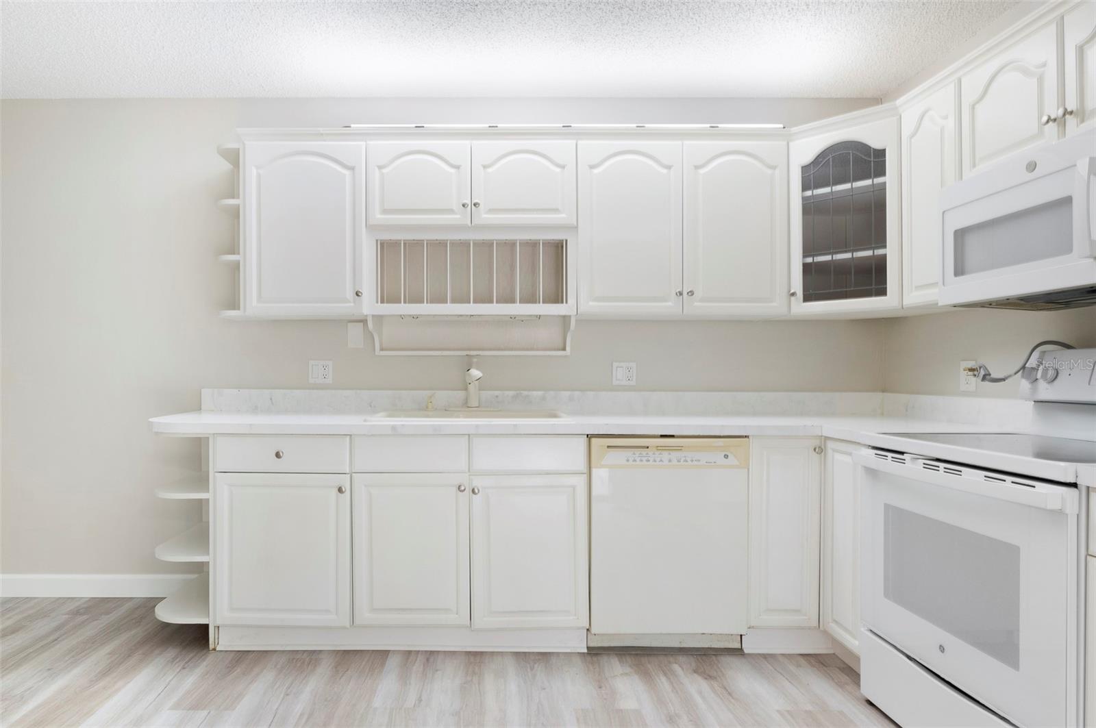 WEDGE WOOD OF PALM HARBOR - Residential Lease